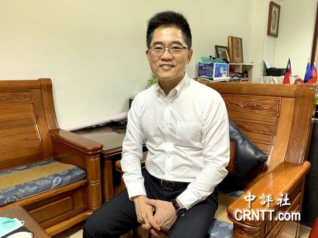 柯文哲辞任台北市长后，民众党秘书长黄健庭表示，柯文哲的辞呈民众党不接受。柯文哲在任期间，民众党与柯文哲合作愉快，民众党也支持柯文哲连任参选，柯文哲参选连任是民心所向。因此，民众党不接受他的辞呈。以上内容仅供参考，如需更多信息，建议关注可靠的新闻来源或访问相关论坛。